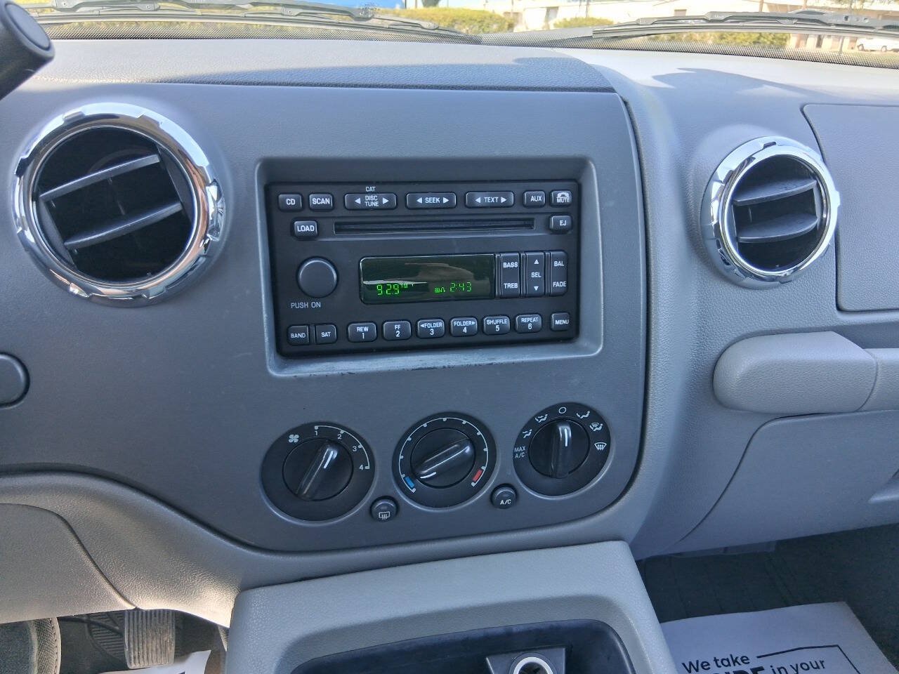 Used 2006 Ford Expedition XLT RWD image 21