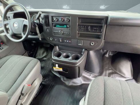 Used 2024 Chevrolet Express 2500 w/ Driver Convenience Package image 27