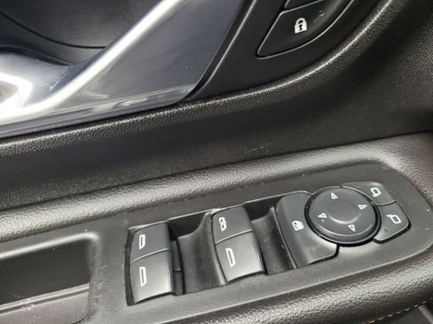 Used 2019 GMC Terrain SLT AWD/4WD image 27