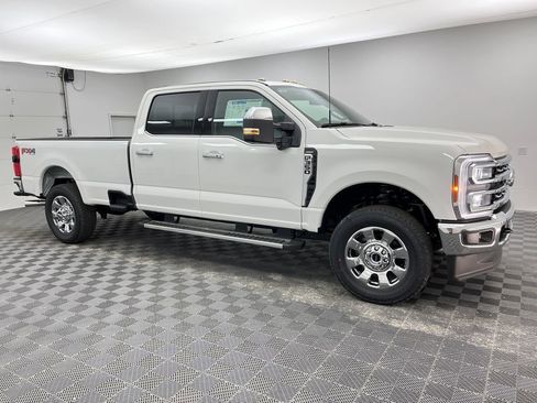 New 2026 Ford F350 Lariat w/ Chrome Package image 4