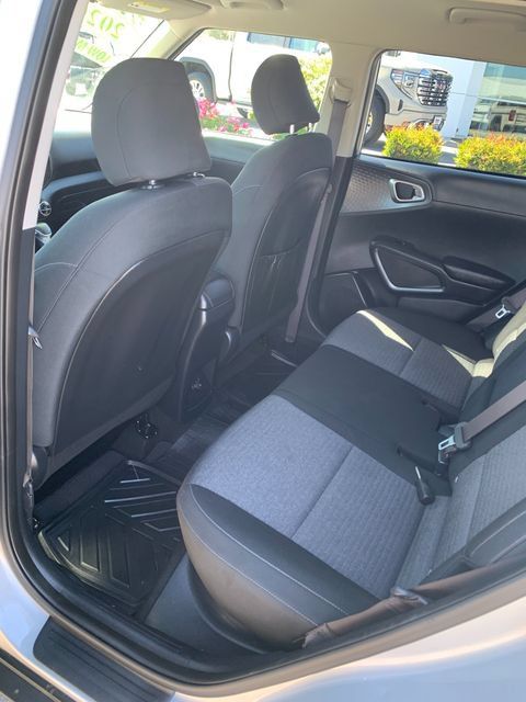 Used 2020 Kia Soul EX FWD image 18