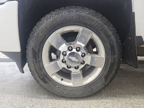 Used 2017 Chevrolet Silverado 2500 High Country w/ Duramax Plus Package AWD/4WD image 22