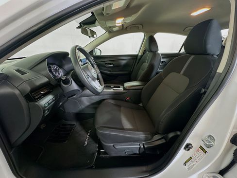 Used 2024 Nissan Sentra SV image 13