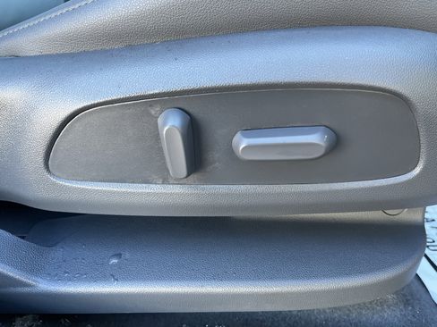 Used 2019 Chevrolet Blazer LT image 20