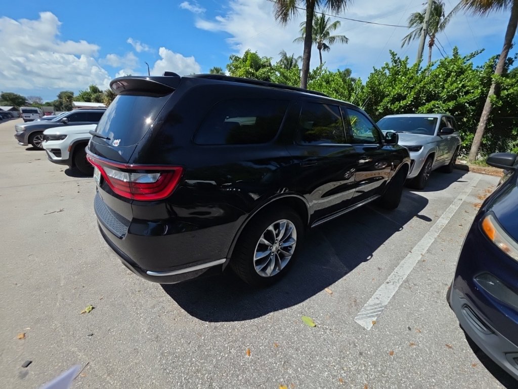 Used 2022 Dodge Durango SXT w/ Anodized Platinum Package RWD image 4