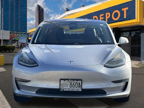 Used 2018 Tesla Model 3 Mid Range RWD image 7