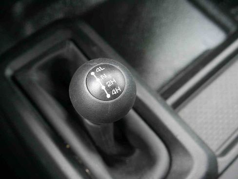 Certified 2024 RAM 2500 Tradesman w/ Chrome Appearance Group image 36