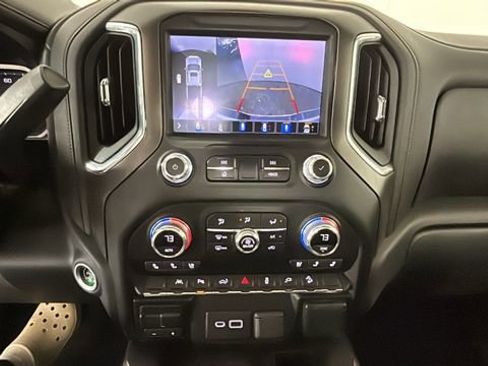 Used 2022 GMC Sierra 1500 AT4 w/ AT4 Premium Package AWD/4WD image 24
