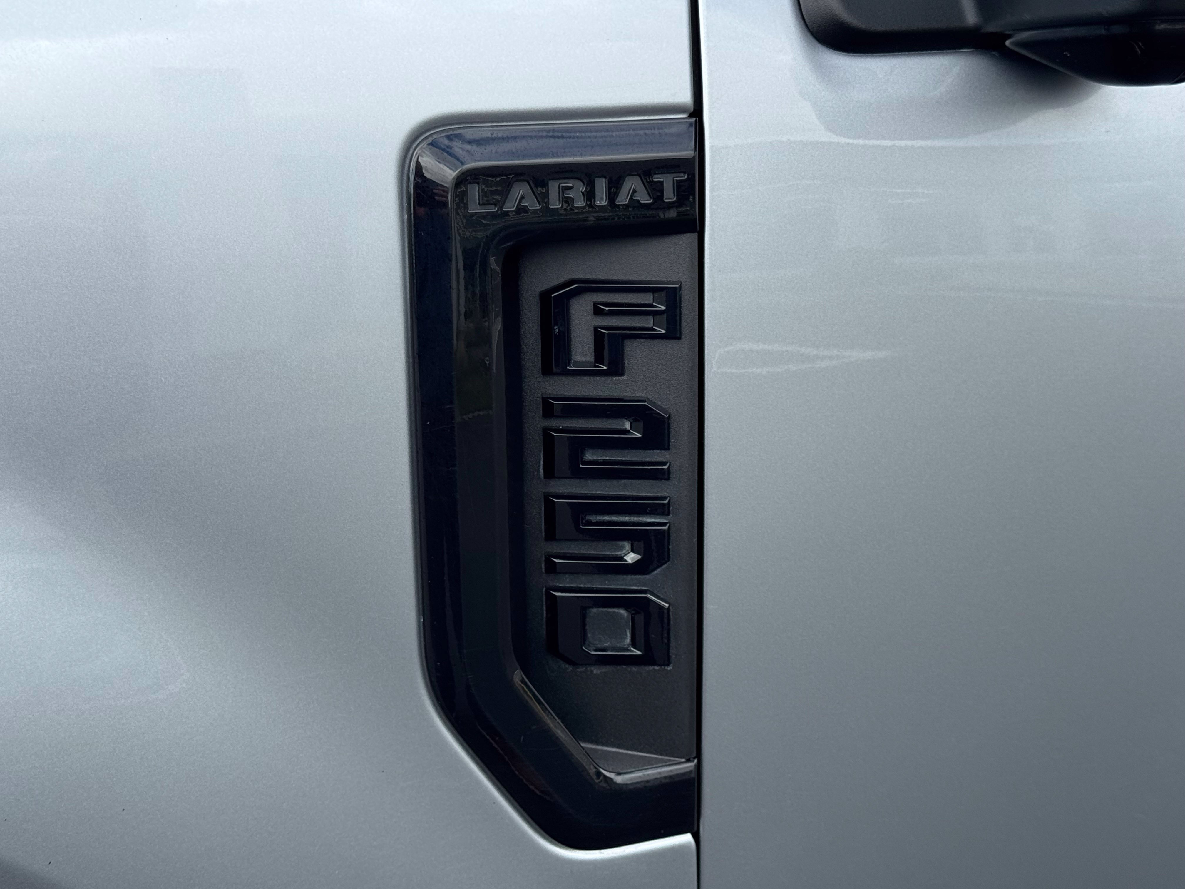 Used 2022 Ford F250 Lariat w/ Black Appearance Package AWD/4WD image 18