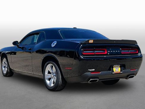 Used 2023 Dodge Challenger SXT RWD image 11