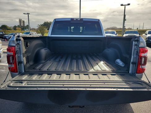 Used 2024 RAM 3500 Limited image 6