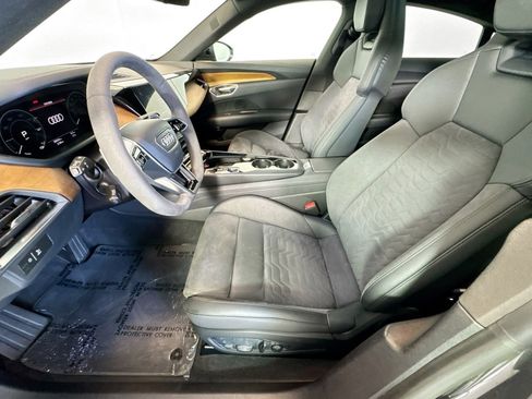 Used 2023 Audi e-tron GT Premium Plus image 19