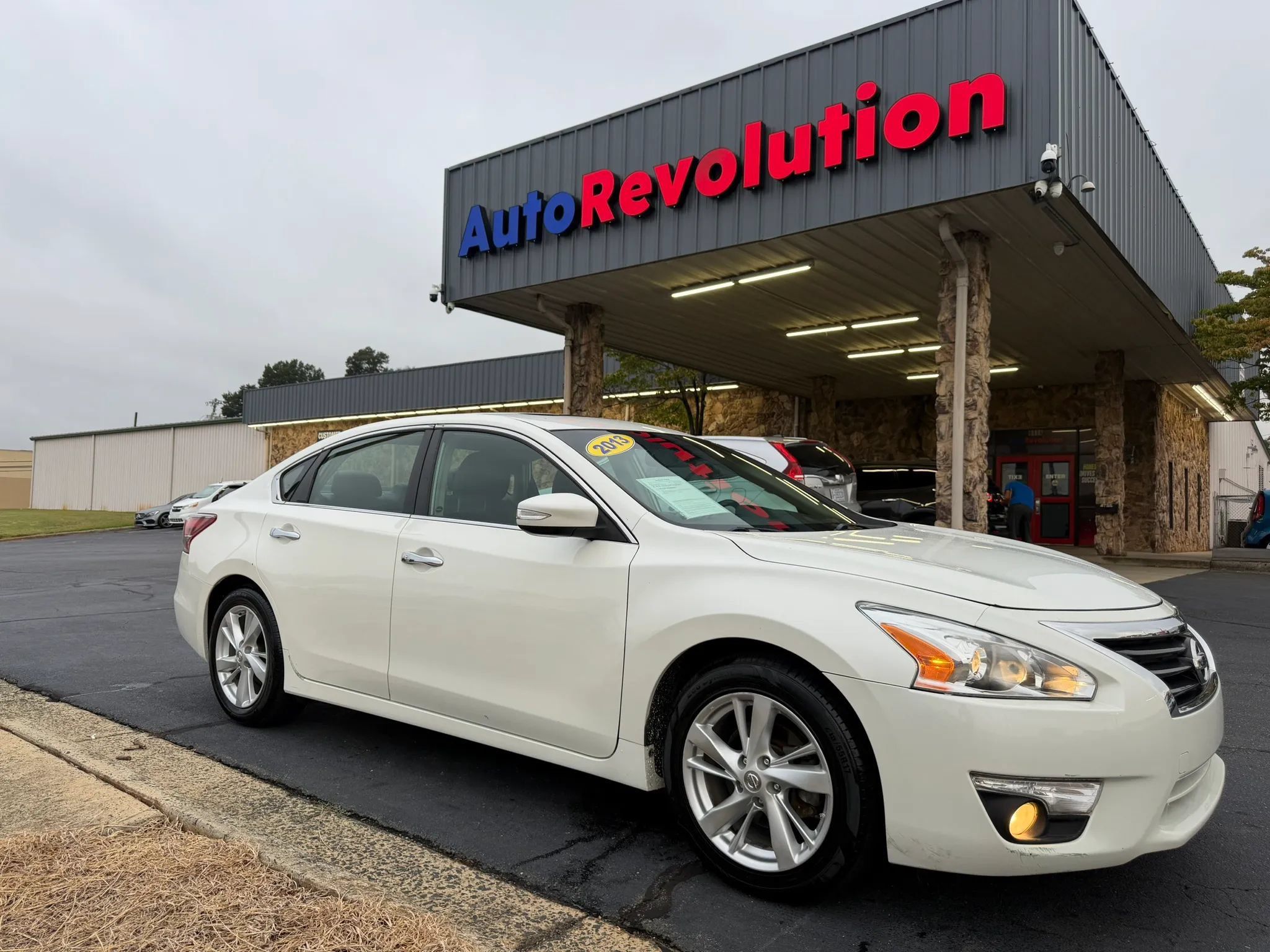 Used 2013 Nissan Altima 2.5 SL FWD image 1