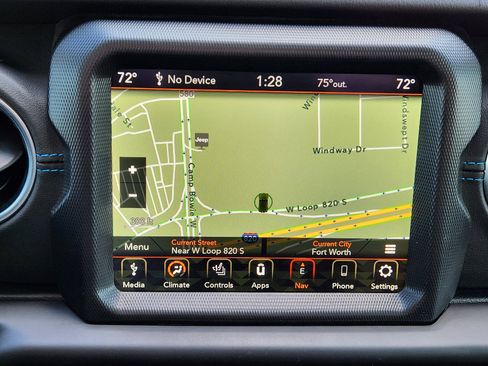 Used 2022 Jeep Wrangler Unlimited Rubicon 4xe w/ Steel Bumper Group image 17