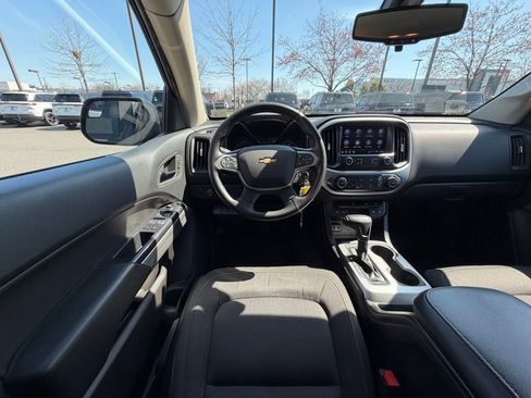 Used 2020 Chevrolet Colorado LT w/ Redline Special Edition image 18