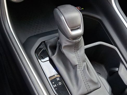 Used 2025 Toyota Grand Highlander AWD image 16