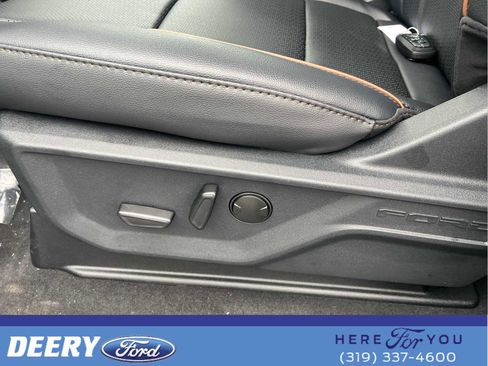 New 2026 Ford F250 Lariat w/ Black Appearance Package image 32