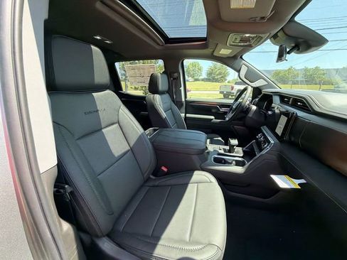 New 2026 GMC Sierra 1500 Denali w/ Denali Reserve Package AWD/4WD image 21