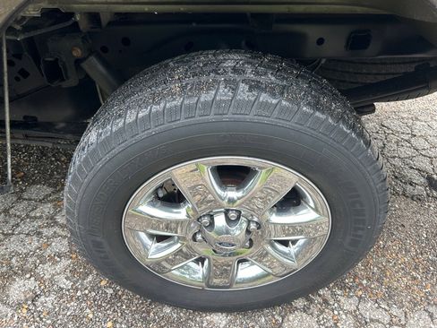 Used 2014 Ford F150 XLT w/ XLT Chrome Package RWD image 21
