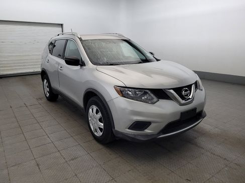 Used 2016 Nissan Rogue S w/ Appearance Package AWD/4WD image 13
