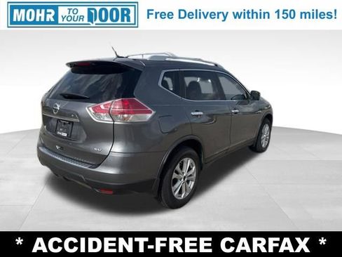 Used 2016 Nissan Rogue SV w/ SV Premium Package image 4