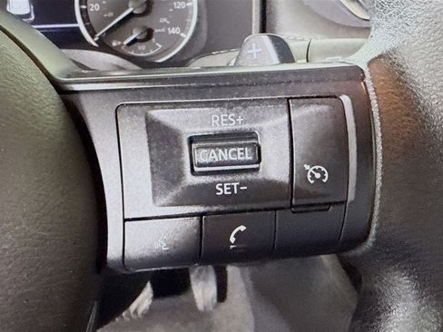 Used 2023 Nissan Rogue S image 15