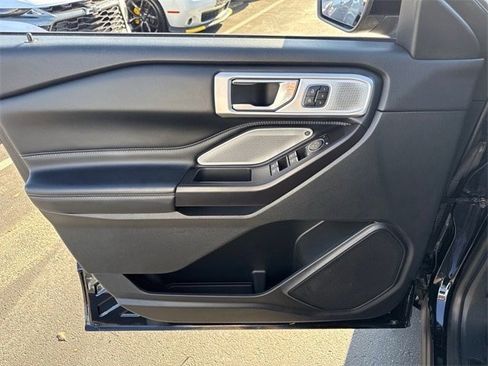 Used 2020 Ford Explorer ST w/ ST Street Pack image 13