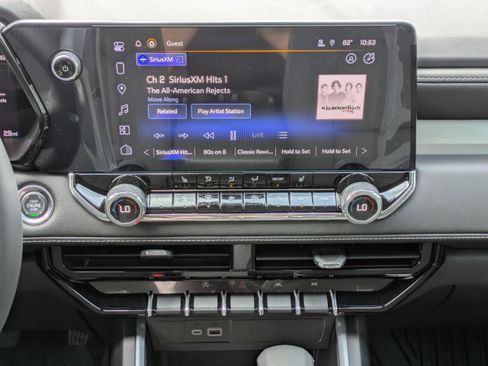 New 2024 Chevrolet Colorado LT w/ LT Convenience Package II image 5