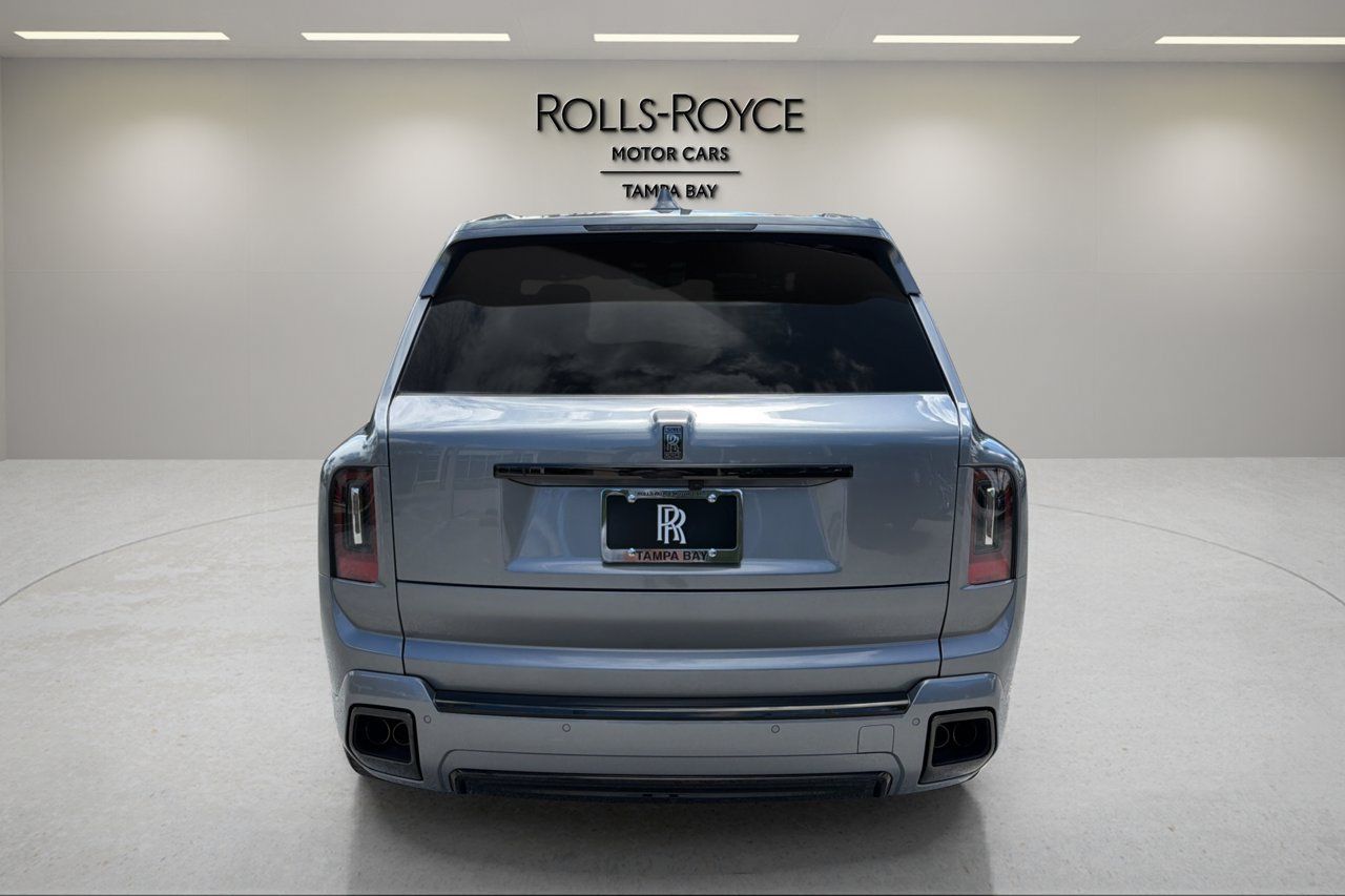 New 2027 Rolls-Royce Cullinan Black Badge AWD/4WD image 6
