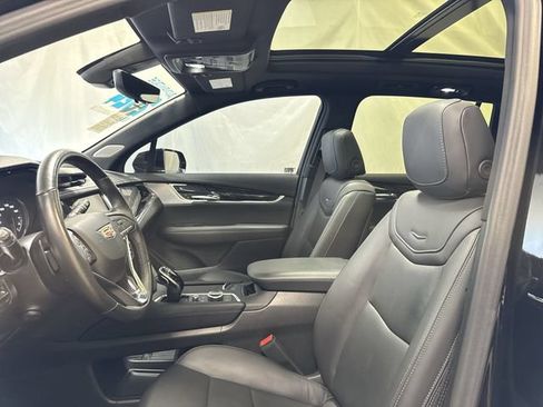 Certified 2024 Cadillac XT6 Premium Luxury w/ Technology Package AWD/4WD image 11