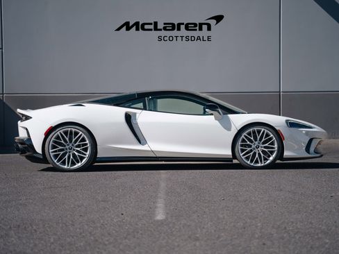 Used 2025 McLaren GTS image 11