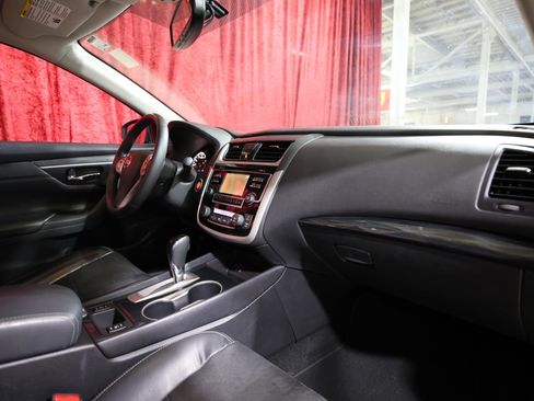 Used 2018 Nissan Altima 2.5 SL image 24