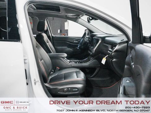Used 2023 GMC Acadia AT4 w/ Preferred Package image 37