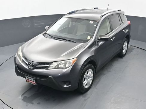Used 2014 Toyota RAV4 LE image 32