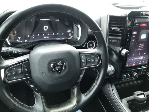 Used 2025 RAM 1500 Limited w/ Trailer Tow Group image 15