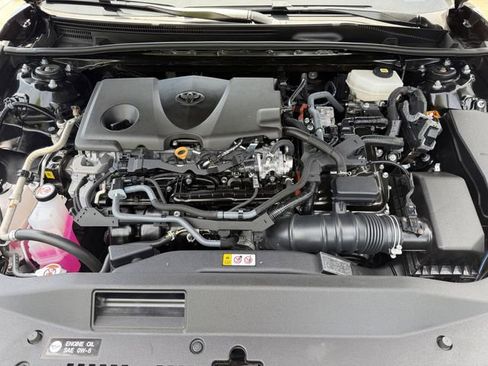 Used 2025 Toyota Camry LE FWD image 30