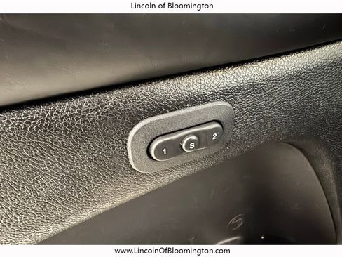 Used 2016 Dodge Durango Citadel w/ Premium Entertainment Group image 40