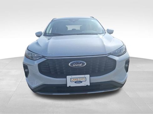 Used 2025 Ford Escape Platinum image 8