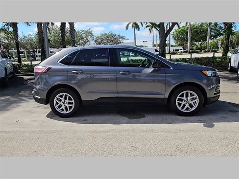Used 2024 Ford Edge SEL image 36