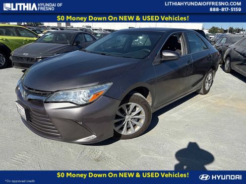 Used 2015 Toyota Camry LE FWD image 1