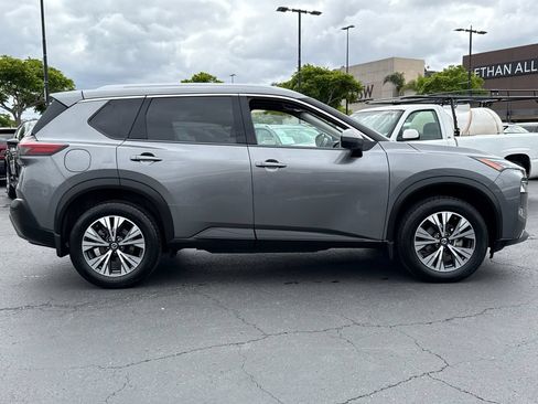 Used 2021 Nissan Rogue SV w/ Premium Package AWD/4WD image 7