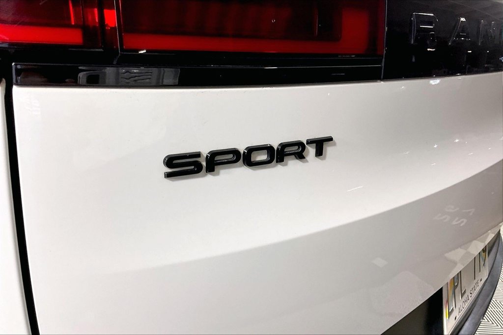 Used 2025 Land Rover Range Rover Sport SE AWD/4WD image 31