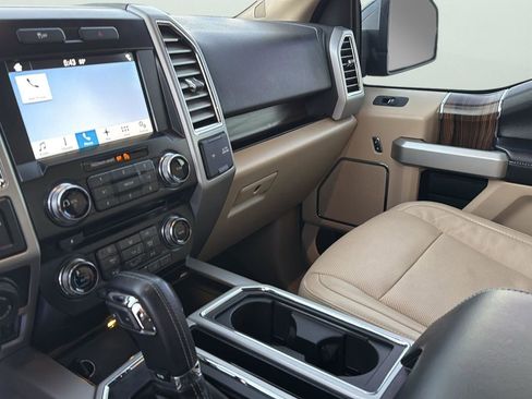Used 2016 Ford F150 Lariat w/ Equipment Group 502A Luxury image 20