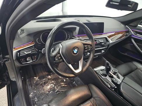 Used 2017 BMW 540i xDrive w/ Premium Package image 20