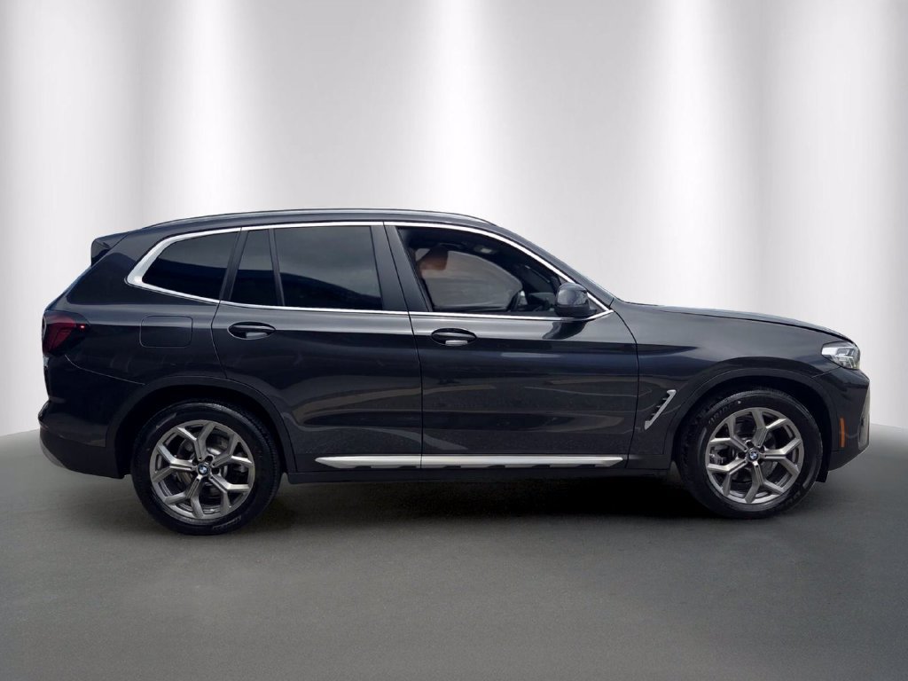 Used 2024 BMW X3 sDrive30i w/ Convenience Package RWD image 2