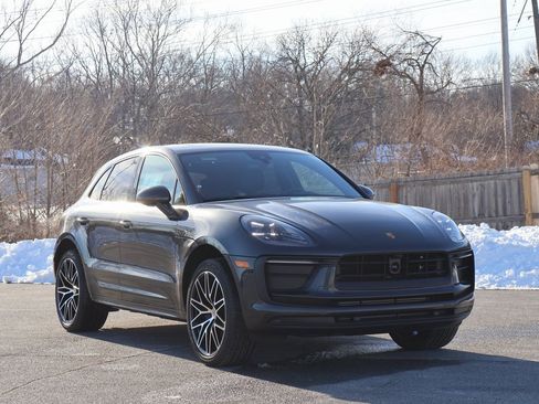 New 2026 Porsche Macan image 11