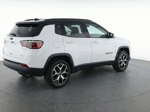 Used 2025 Jeep Compass Limited AWD/4WD image 9
