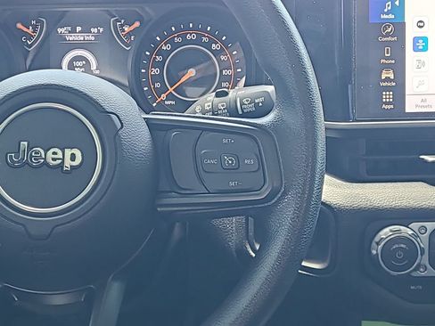 Used 2025 Jeep Wrangler Unlimited Sport AWD/4WD image 20