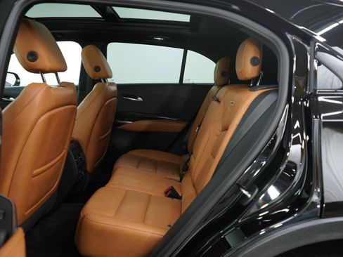 Used 2023 Cadillac XT4 Sport image 18