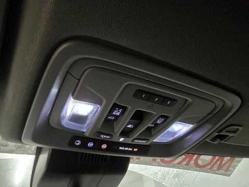 Used 2024 GMC Sierra 2500 Denali w/ Denali Reserve Package image 36